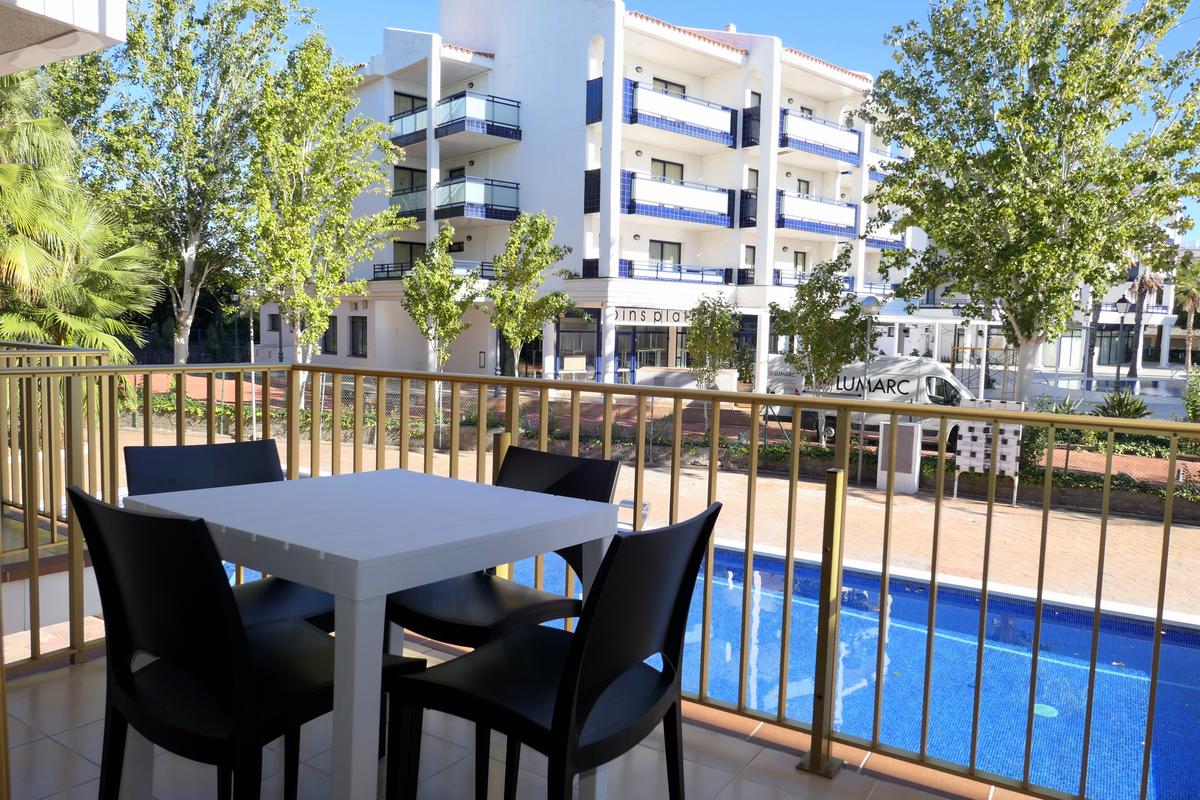 Pins Marina | Rentalmar