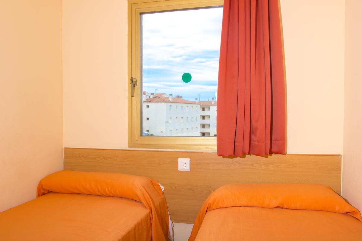 Pins Marina | Rentalmar