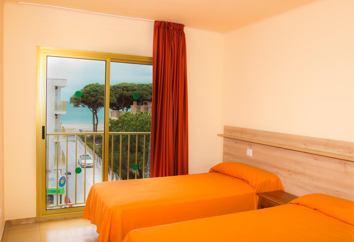 Pins Marina | Rentalmar